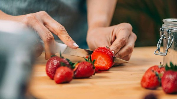 Quels sont les meilleurs moyens de préserver les traditions culturelles locales pour les générations futures?